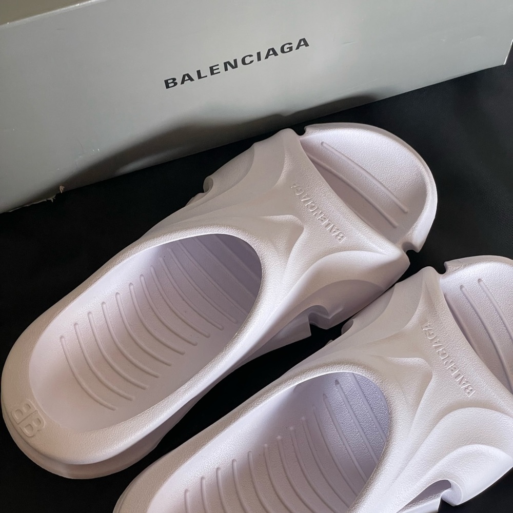 Balenciaga  Mold Slide Sandals  Size 42(9)